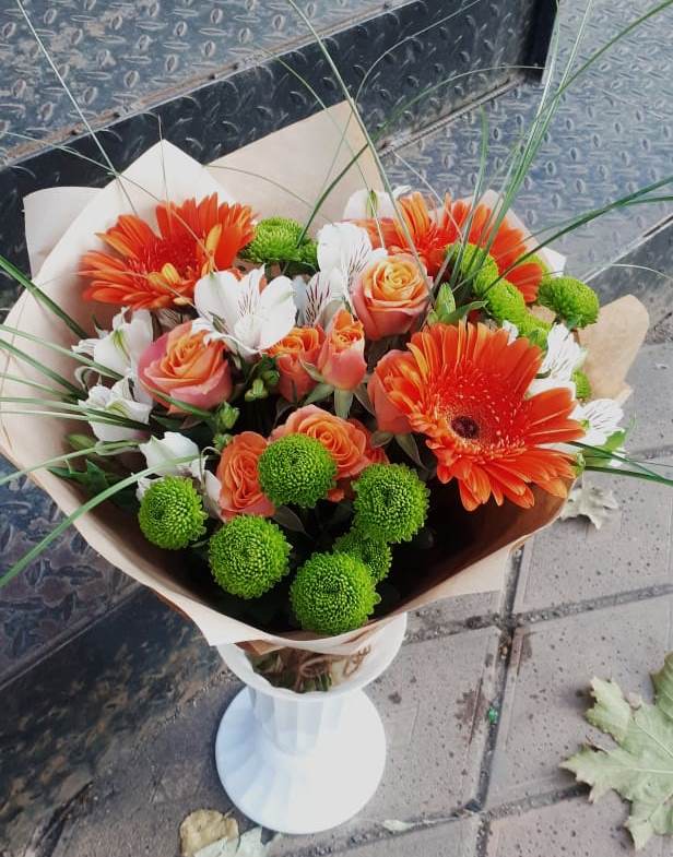 Букет цветов из: Герберы, Хризантемы, Альстромерии и Розы в Новоульяновском