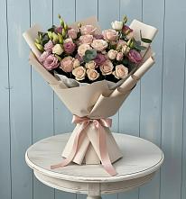 Букет цветов из:  Розы и Лизиантусы #REPLACE_PRED# Новоульяновском