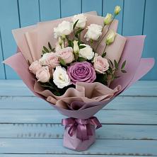 Букет цветов из:  Розы и Лизиантусы в Новоульяновском