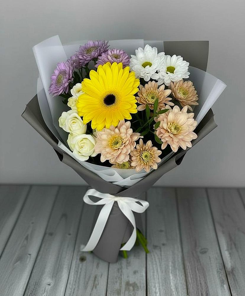 Букет цветов из: Розы, Герберы и Хризантемы в Новоульяновском