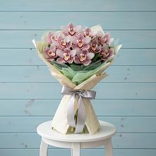 Букет цветов из:  Орхидеи и Розы в Новоульяновском