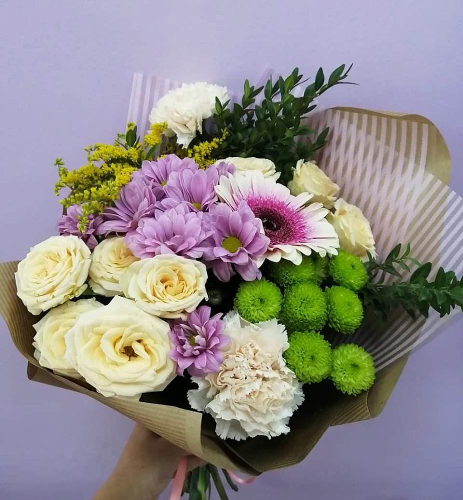 Букет цветов из: Хризантемы, Розы, Гвоздики и Герберы в Новоульяновском