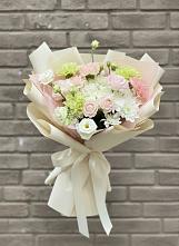 Букет цветов из:  Гвоздики, Розы, Лизиантусы и Хризантемы в Новоульяновском