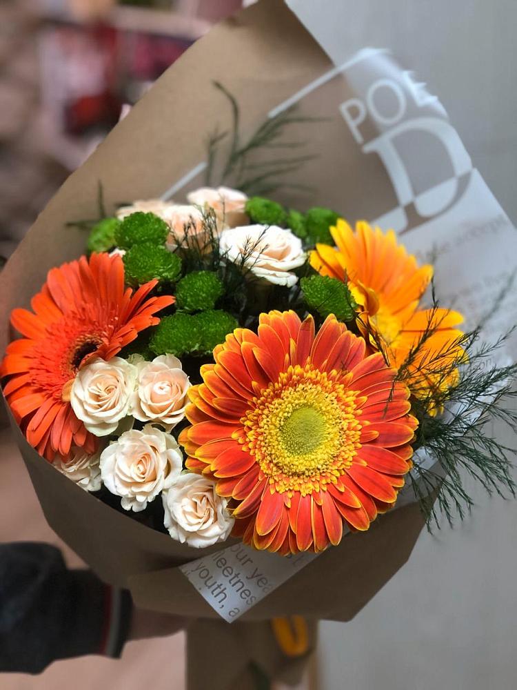 Букет цветов из: Герберы, Хризантемы и Розы в Новоульяновском