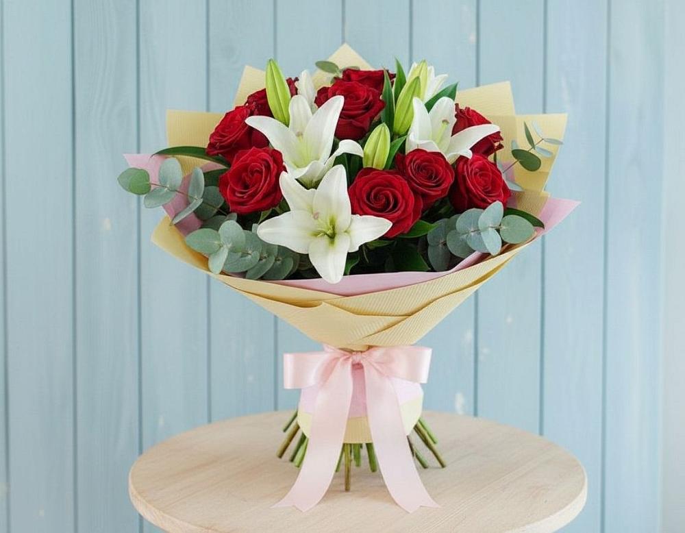 Букет цветов из: Лилии и Розы в Новоульяновском